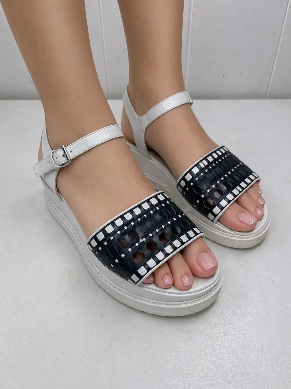 Stephane Kelian Platform Sandals in White/Black Size 39 or US Size 8-8.5